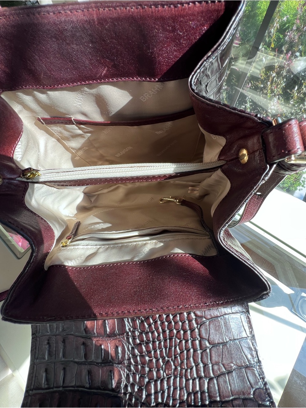 Brahmin Margo Melbourne Croc Embossed Leather Crossbody - Picture 7 of 13